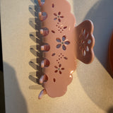 EYELET HAIR CLIP